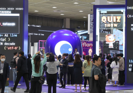 [영상]'AI가 만들어낸 일상'…국내 최대 ICT 전시회 '월드IT쇼' 성황