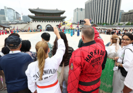 지난달 방한 관광객 156만명...코로나19 전으로 회복